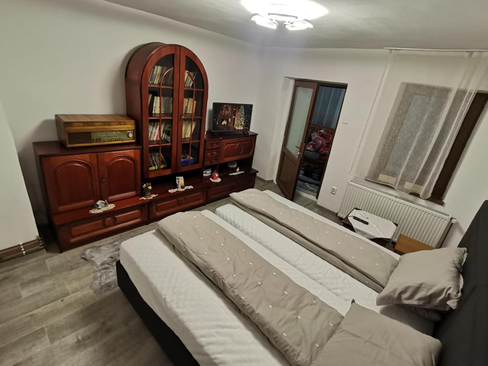 Villa Casa La Rusu à Lupeni  Extérieur photo